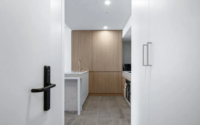 Modern 1-bed Apartment With Views in Fremantle