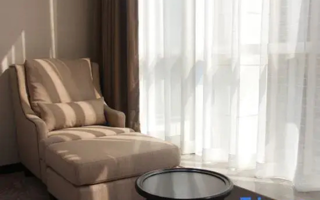 Zhengzhou East Railway Station E-unit  International Hotel