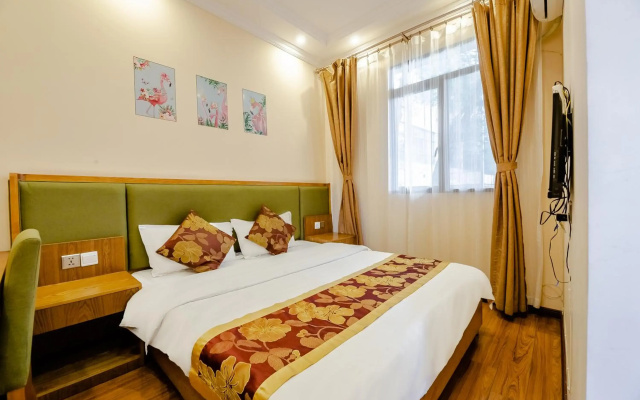 Хостел Chengdu Holly Hostel