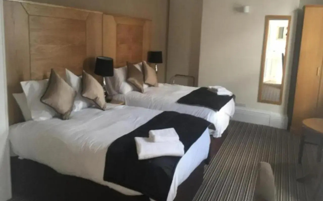 Castle Hotel
