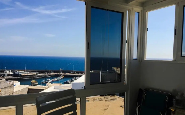 Sea Breeze the best view of Old town Harbour PDC