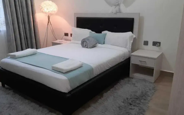 AZANIAHOMES
