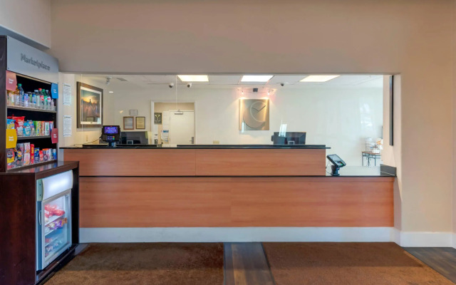 Comfort Suites Victorville-Hesperia
