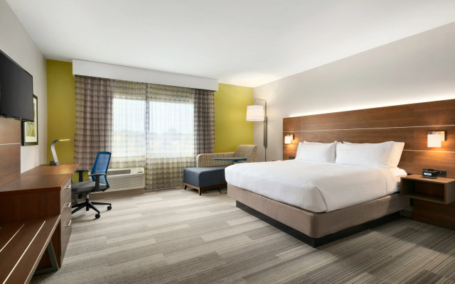 Holiday Inn Express & Suites Salisbury by IHG