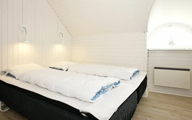 Enormous Holiday Home in Vestervig With Swimming Pool