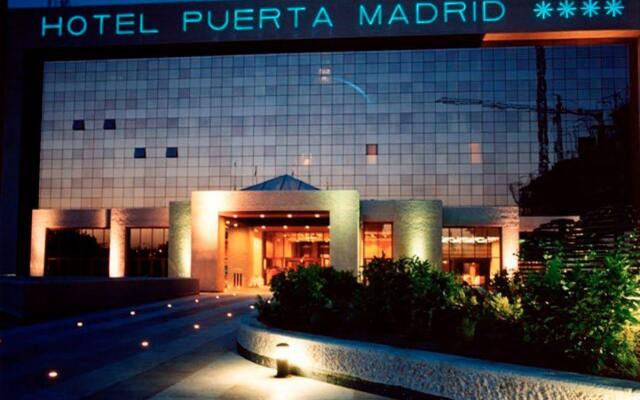 Hotel Silken Puerta Madrid вид на фасад