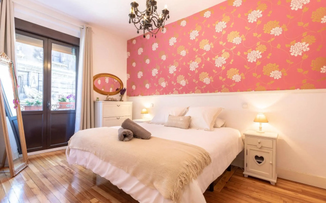 Apartment between Old Town & Guggenheim!! With Parking!!