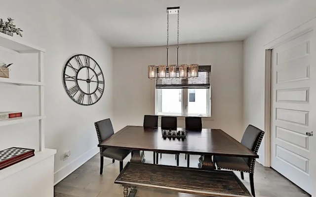 1050etln 3 Bedroom Townhouse