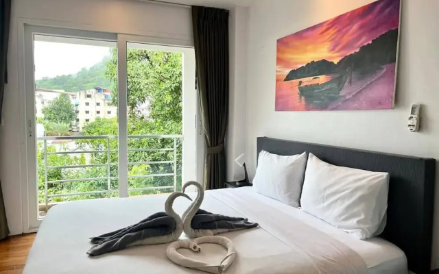 6-37 - 2 Bdr Condo With Balcony and Shared Pool