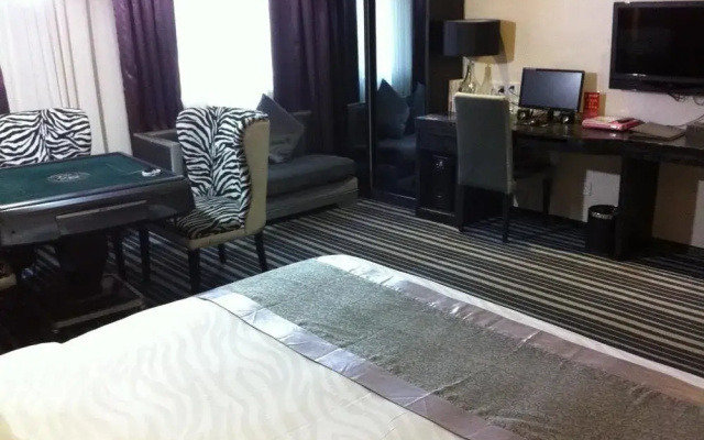 Mayford Hotel