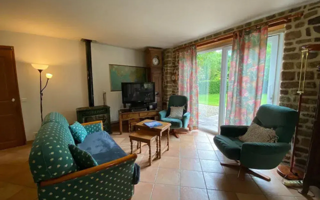 Charming Farmhouse Near the bay of Mont St Michel