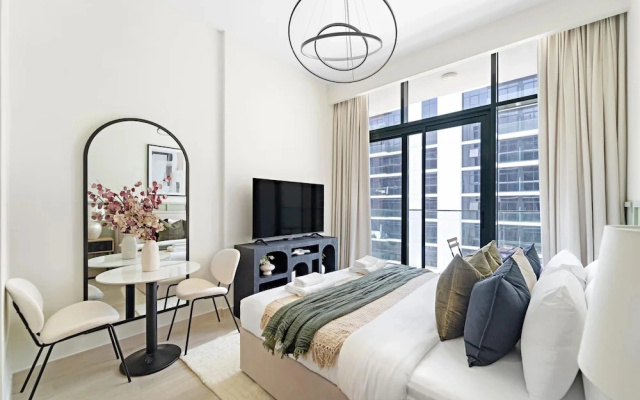 Silkhaus Chic Studio Skyline View MBR City