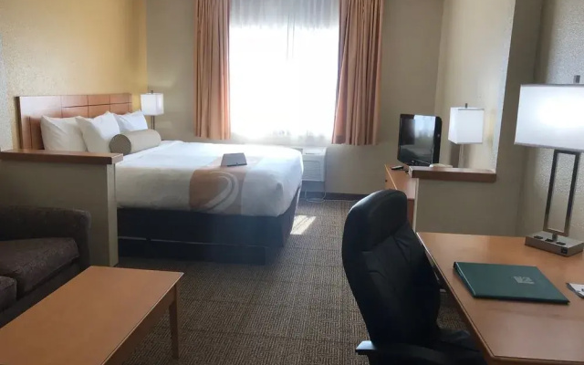 Quality Inn And Suites Springfield Southwest Near I-72