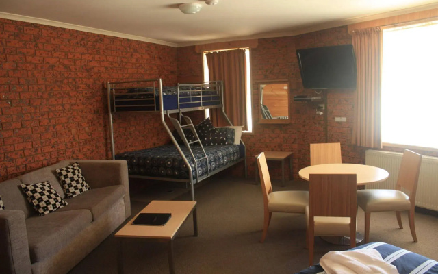Merrijig Motor Inn Resort