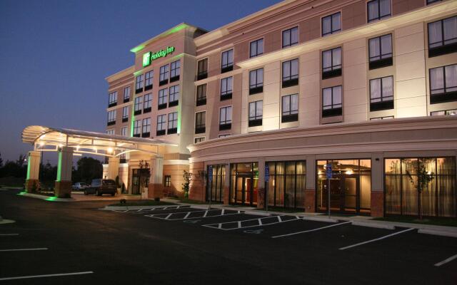 Отель Holiday Inn Columbus - Hilliard Колумбус вид на фасад