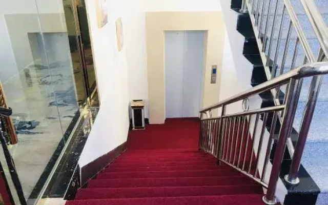 Zhaotong Guilai Hotel