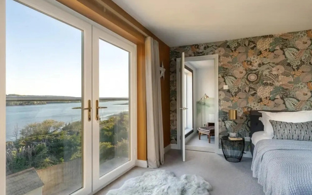 The Curlews - On sea Estuary With Hydrotherapy spa