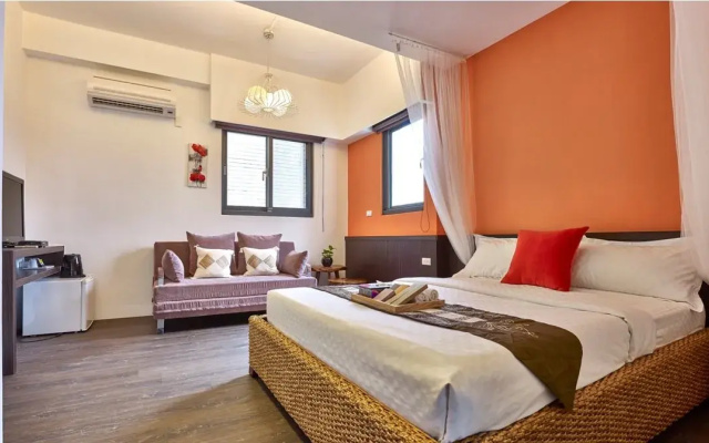 East Runnel Villa Young