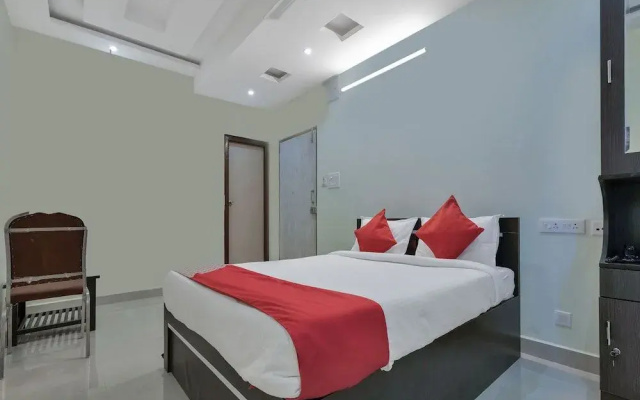 OYO 12181 Hotel Gravity