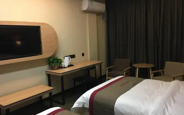 Thank Inn Plus Hotel Henan Sanmenxia Lingbao Changan Road