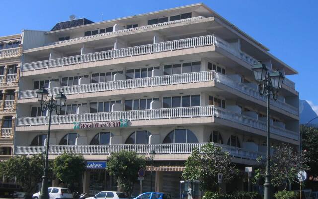 Hotel Tiare Tahiti вид на фасад