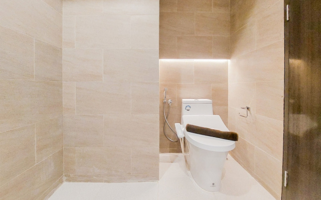 Comfy And Nice Studio Apartment At Carstensz Residence