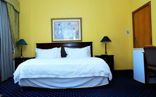 Kings Tide Boutique Hotel