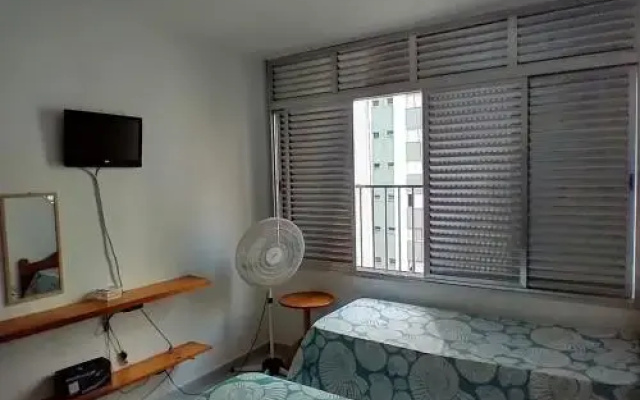 Apto 1 dorm. Guarujá - Pitangueiras - perto da praia