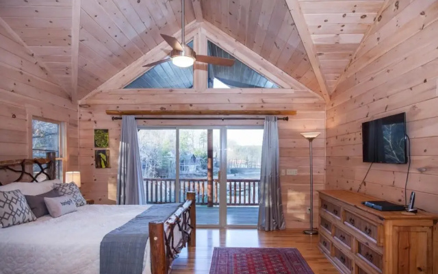 Aska Lakeside Lodge