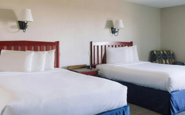 Wildwood Lodge