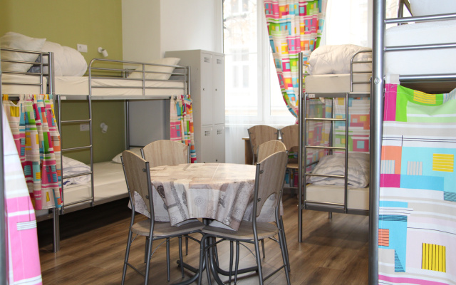 Lorf Hostel&Apartments