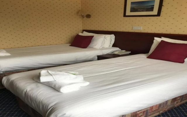Croit Anna Hotel