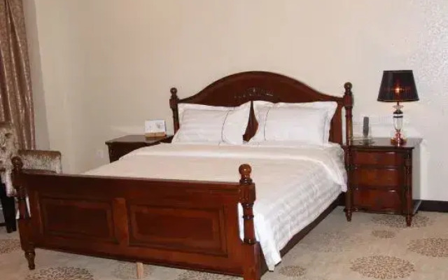 Lanyi Holiday Hotel