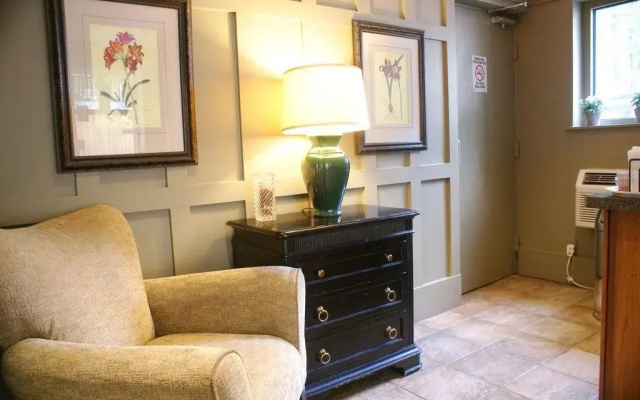 Inns of Virginia Falls Church