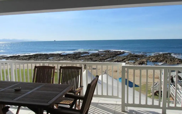 Point Village Accommodation - Linda