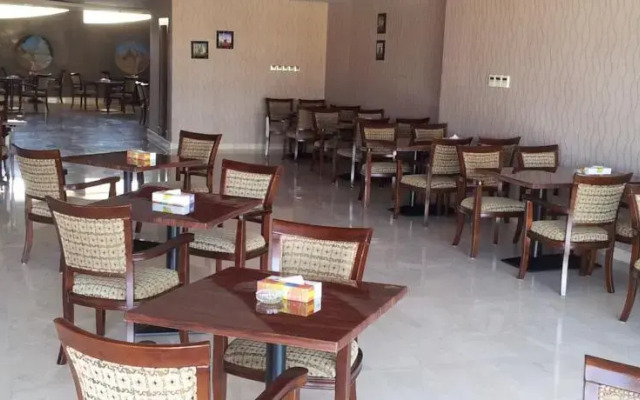 Tulip Inn Sea View