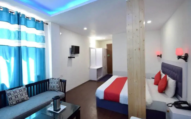 OYO Rooms Model Town