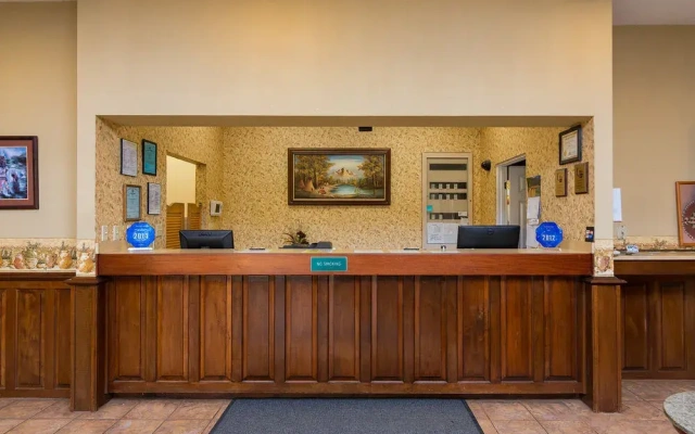 Muskogee Inn