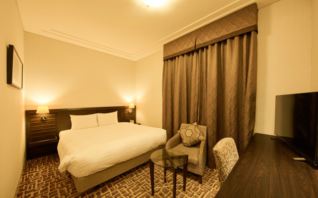 Okura Chiba Hotel