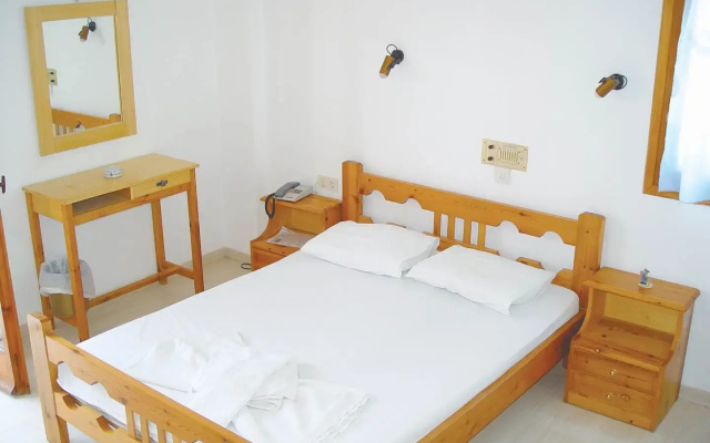 Eva Marina Hotel