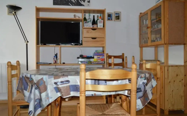 Appartement Les Angles, 2 pièces, 4 personnes - FR-1-593-33