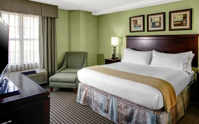 Holiday Inn Express & Suites Atlanta Buckhead by IHG