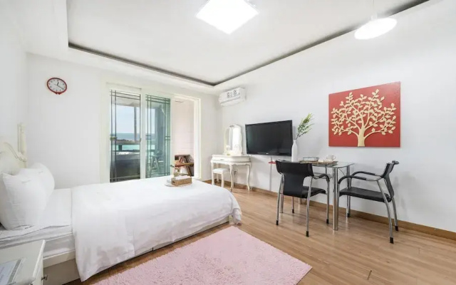 Ganghwa Nakjogaboineun spa Pension