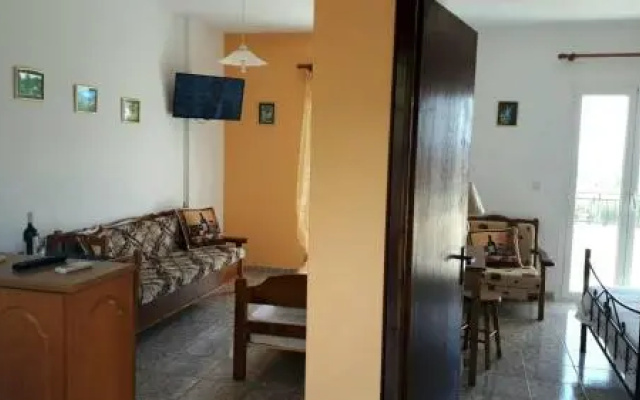 Aristotelis Apartments