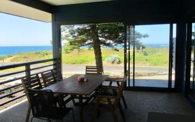 Storm Bay Cottage