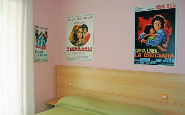 La Locandina