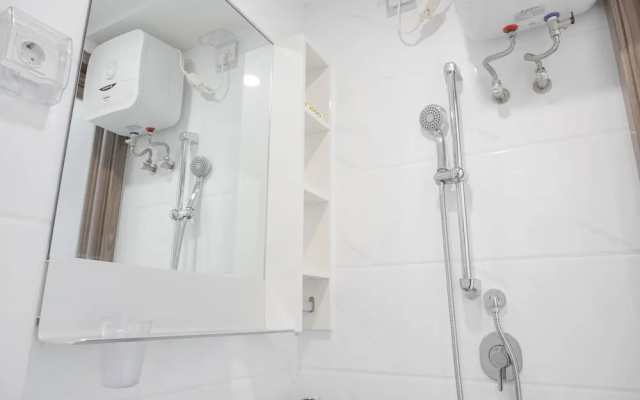 Warm And Cozy Stay Studio At Sky House Bsd Apartment