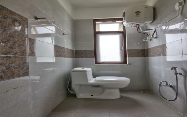 OYO 13466 Hotel Indrakil