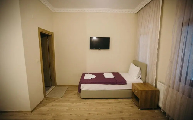 Jadela Otel