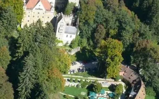 Schlosshotel Burgstall